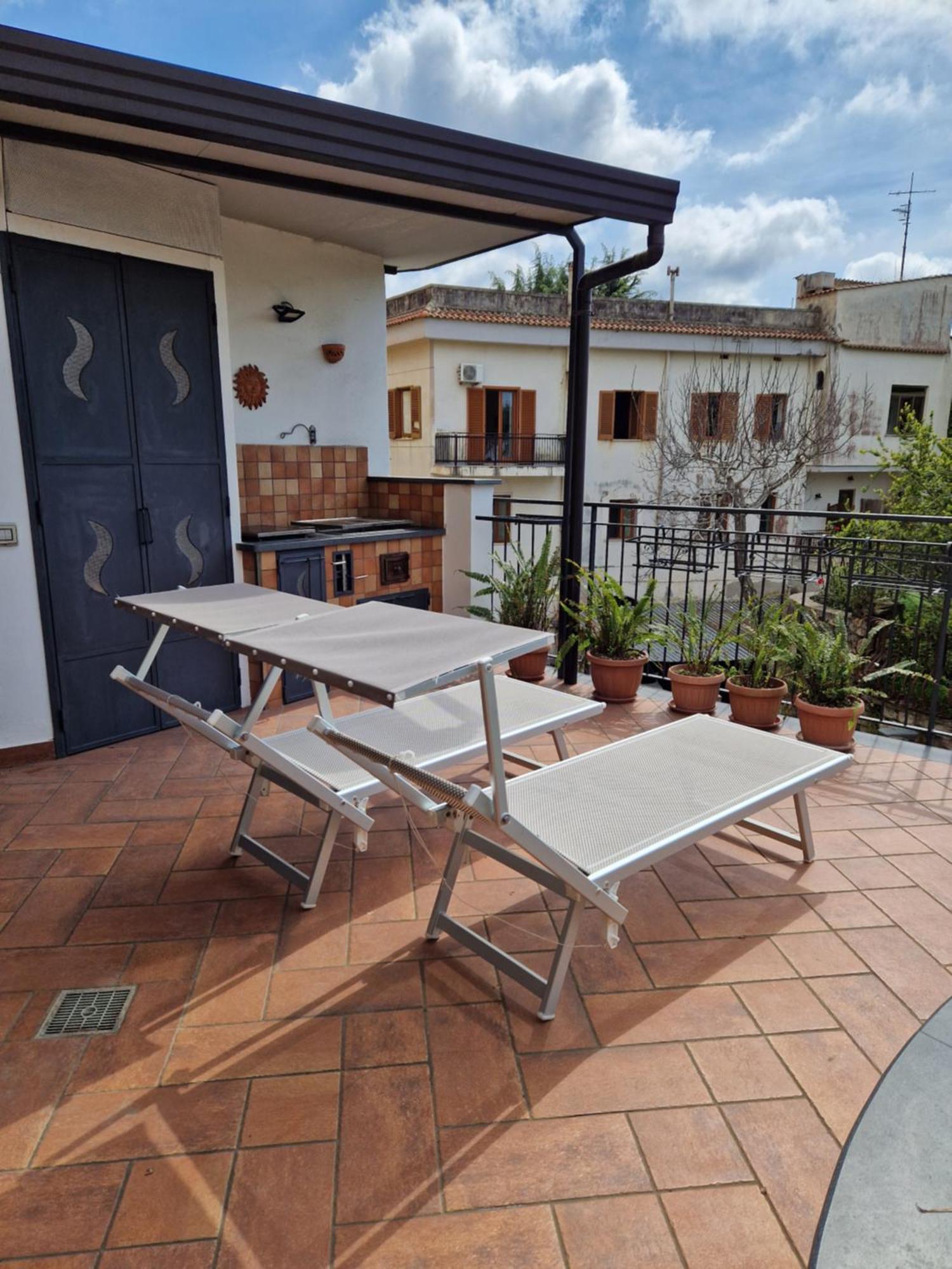 Il Giardino Dei Gigli Apartment Meta Exterior photo