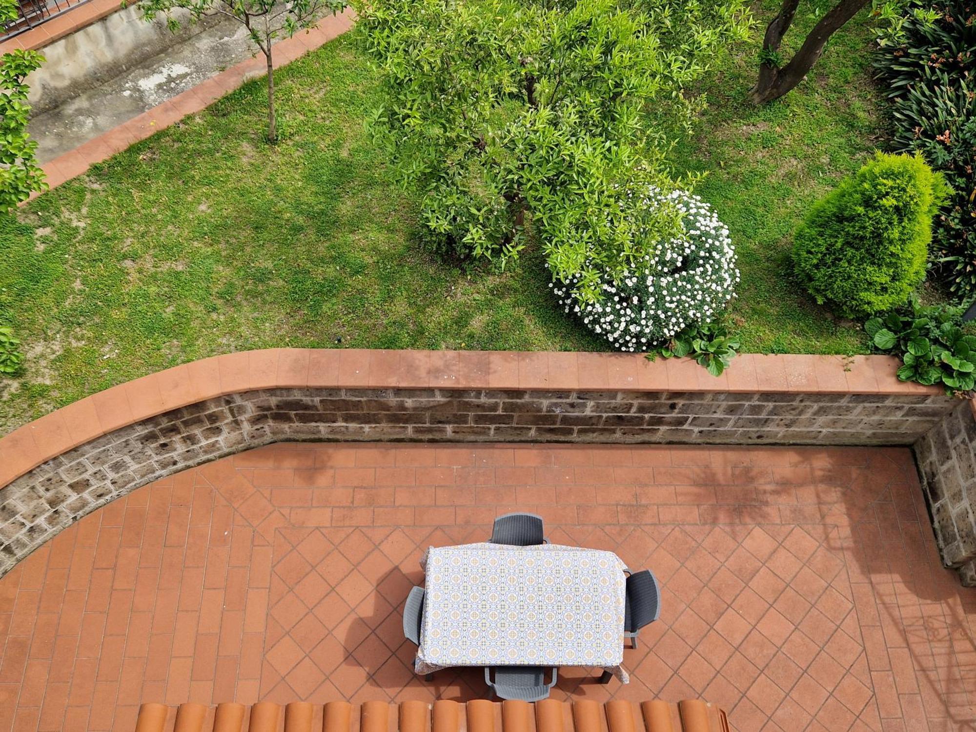 Il Giardino Dei Gigli Apartment Meta Exterior photo